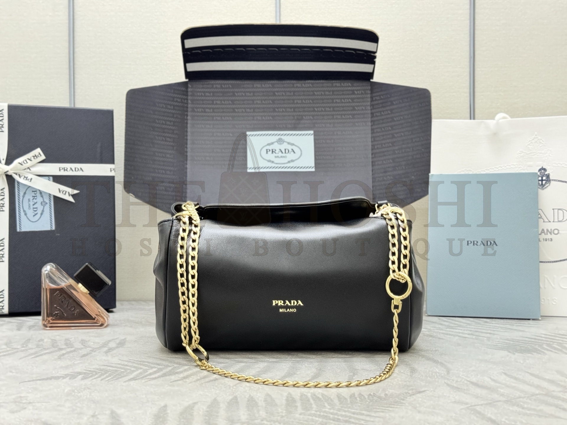 Pra*a Tumulte Shoulder Bag Lambskin Leather 24x13x13cm 1BD395 Master Quality