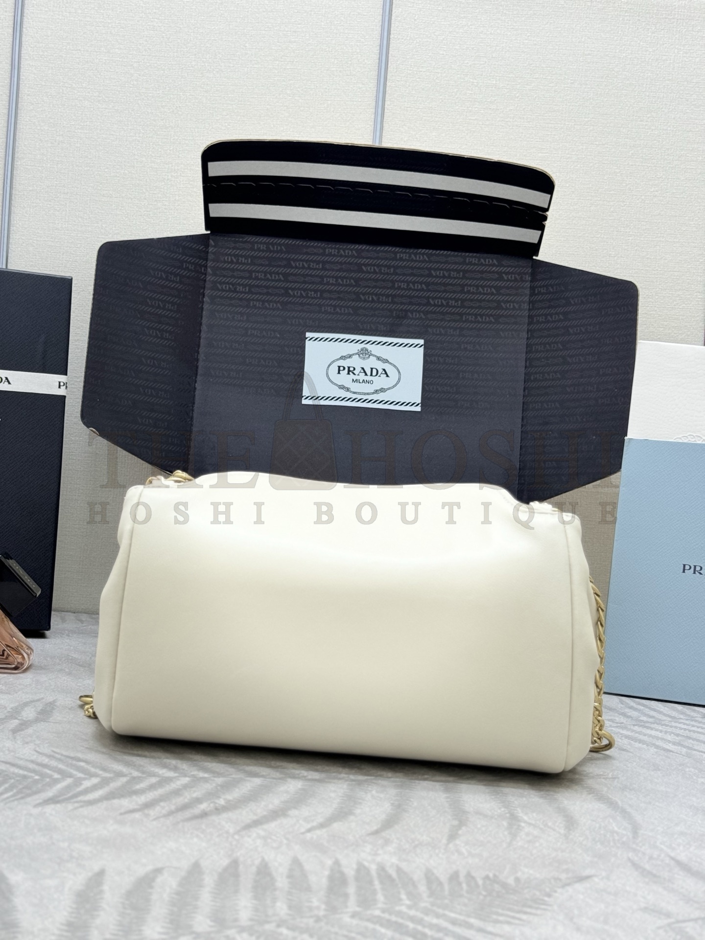 Pra*a Tumulte Shoulder Bag Lambskin Leather 24x13x13cm 1BD395 Master Quality