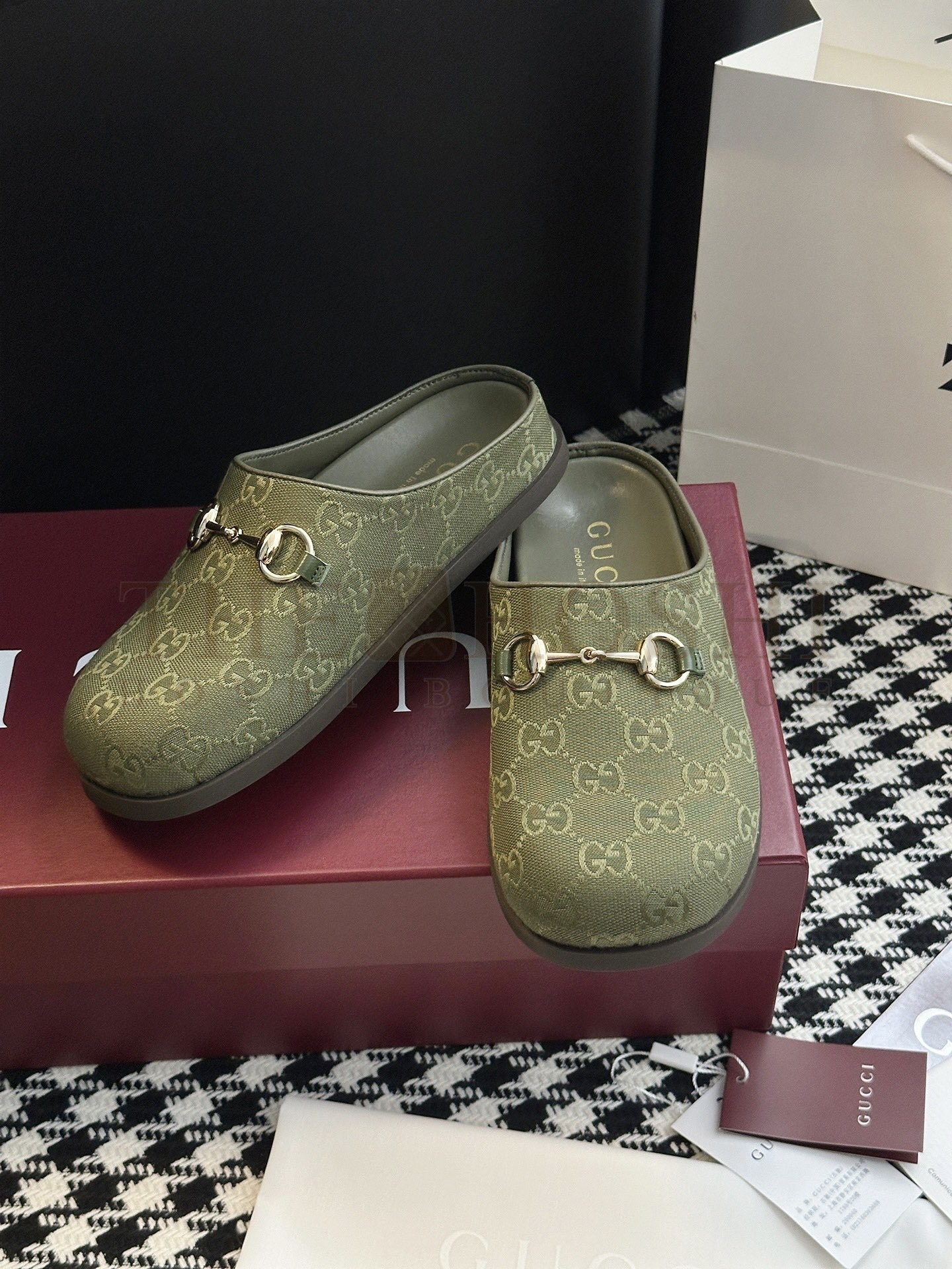 Gvc*1 mule shoes sandals Master Quality