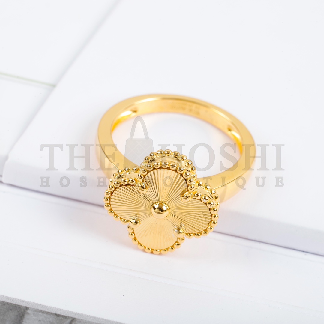 V*n Cl**f & Arpels Clover Ring Master Quality