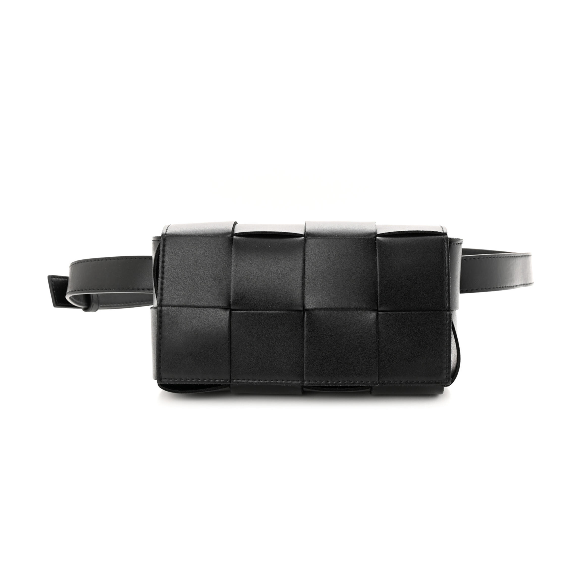 B0tt*ga Ven*ta NAPPA MAXI INTRECCIO THE BELT CASSETTE BAG BLACK  (18*10*5cm) Master Quality