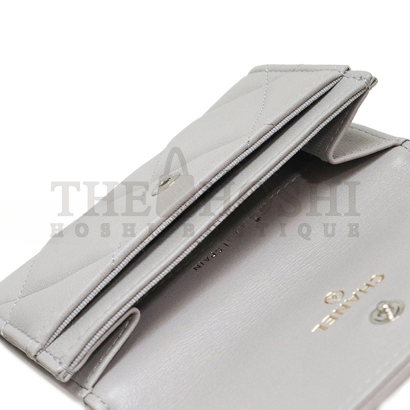Ch**el 19 FLAP CLOSURE CARD HOLDER AP1790 B07327 NJ530 (11.3*7.5*2cm) Master Quality