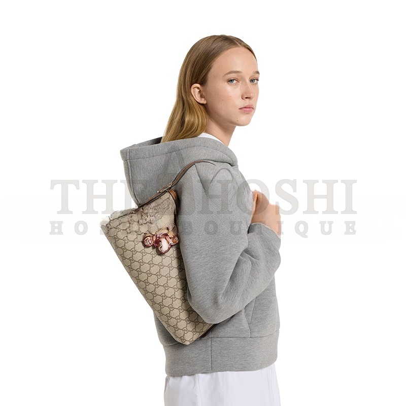 Gvc*1 GG EMBLEM MEDIUM SHOULDER BAG 847449 (30*19*11cm) Master Quality