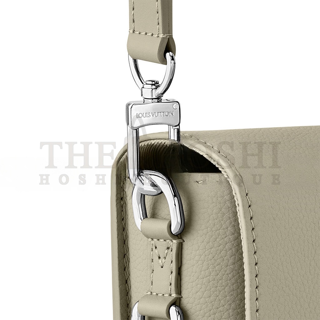 L0vis Vvtt0n FASTLINE WEARABLE WALLET M82281 (17.3*12*7cm) Master Quality