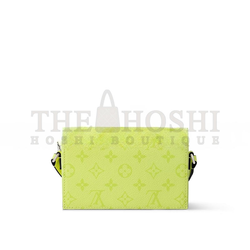 L0vis Vvtt0n STEAMER WEARABLE WALLET M14117 (18*11*7cm) Master Quality