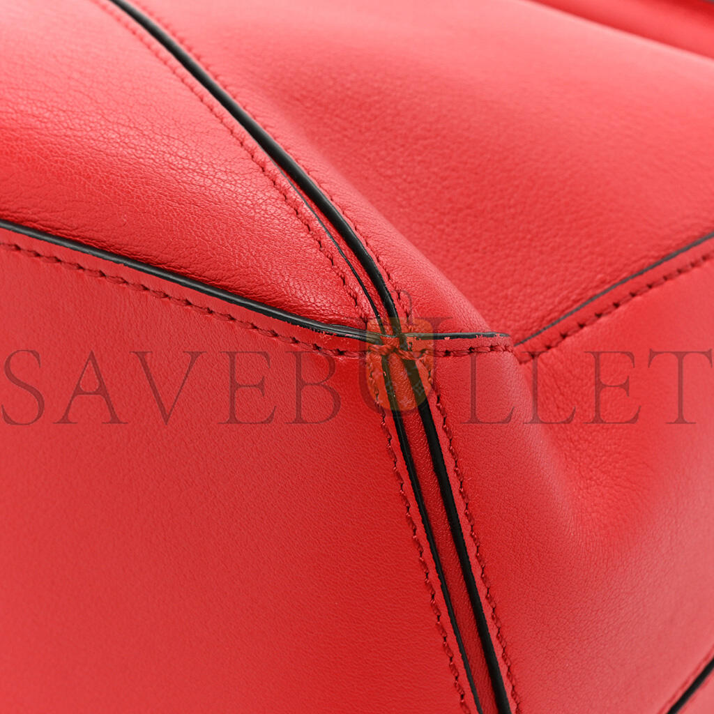 L0ew* CALFSKIN SMALL PUZZLE BAG SCARLET (24*16.5*10.5cm) Master Quality
