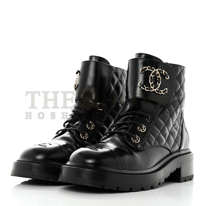 Ch**el SHINY CALFSKIN QUILTED LACE UP COMBAT BOOTS Master Quality