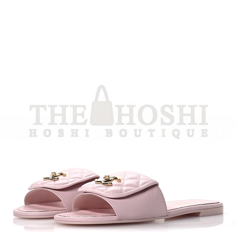 Ch**el LAMBSKIN QUILTED TURNLOCK FLAT MULES 1669317 Master Quality